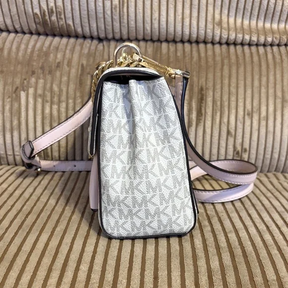 Michael Kors Crossbody Bag in Pink and Gray - Picture 7 of 9